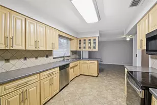 1534 Lagoon Rd, Lakeland, FL 33803 - Photo 13
