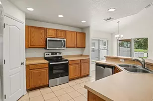 136 Sura Blvd, Orlando, FL 32809 - Photo 7