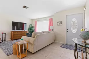 52 Annapolis Ln, Rotonda West, FL 33947 - Photo 11