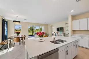 11177 Pinot Dr, Venice, FL 34293 - Photo 17