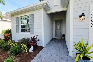 11177 Pinot Dr, Venice, FL 34293 - Photo 3