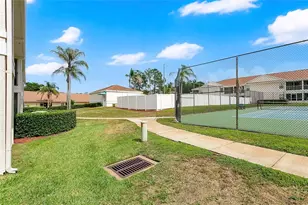 8810 Grand Palms Cir, Kissimmee, FL 34747 - Photo 23