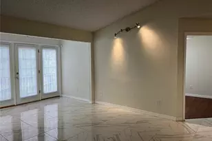 232 Afton Square, Altamonte Springs, FL 32714 - Photo 3