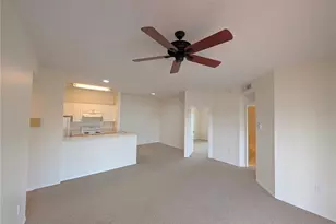 4211 Chatham Oak Ct, Tampa, FL 33624 - Photo 3