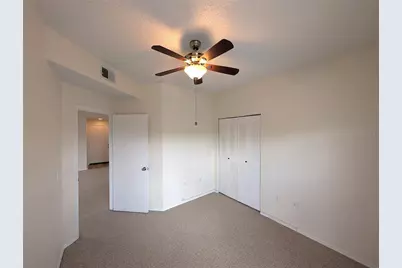 4211 Chatham Oak Court #124, Tampa, FL 33624 - Photo 13
