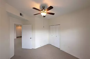 4211 Chatham Oak Ct, Tampa, FL 33624 - Photo 13