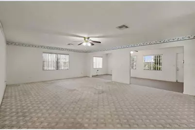 914 Sun Key Court, Sun City Center, FL 33573 - Photo 9