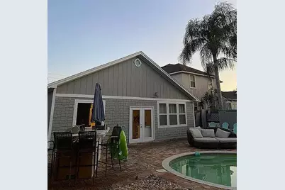 1043 Seabreeze Avenue, Jacksonville Beach, FL 32250 - Photo 11