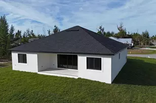 10426 Live Oak Rd, Port Charlotte, FL 33981 - Photo 9