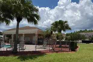 1461 Portofino Meadows Blvd, Orlando, FL 32824 - Photo 3