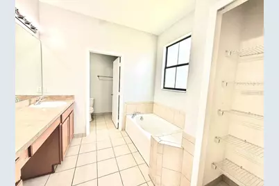 1461 Portofino Meadows Boulevard, Orlando, FL 32824 - Photo 15