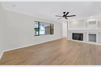 637 W Lakeshore Drive, Clermont, FL 34711 - Photo 21