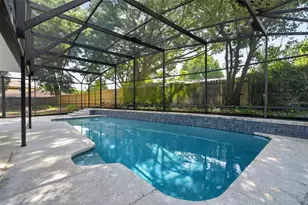637 W Lakeshore Dr, Clermont, FL 34711 - Photo 3