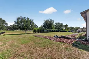 24215 Weldon Dr, Eustis, FL 32736 - Photo 41