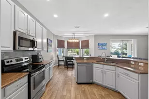 24215 Weldon Dr, Eustis, FL 32736 - Photo 11