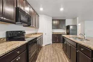 1884 Piedmont Ct, Mascotte, FL 34753 - Photo 7