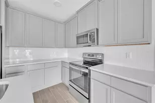 2827 Narcoossee Cmns Wy, Saint Cloud, FL 34771 - Photo 13