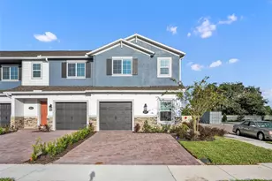 2827 Narcoossee Cmns Wy, Saint Cloud, FL 34771 - Photo 1