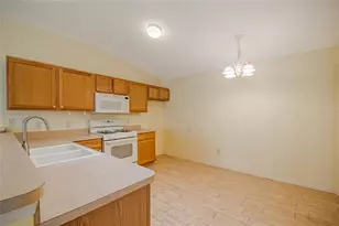 2454 Southern Oak St, The Villages, FL 32162 - Photo 15