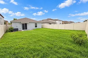 7111 Amelia Cove Ct, Sun City Center, FL 33573 - Photo 21