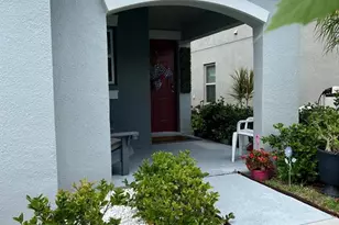 7111 Amelia Cove Ct, Sun City Center, FL 33573 - Photo 3