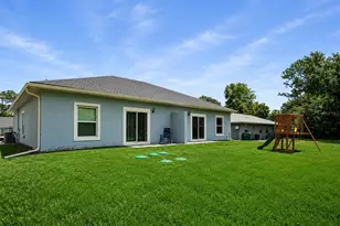 321 Camillia Ln, Port Charlotte, FL 33954 - Photo 19