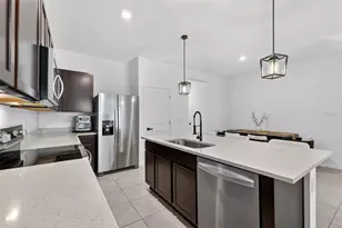 567 Mangrove Shade Cir, Apollo Beach, FL 33572 - Photo 15