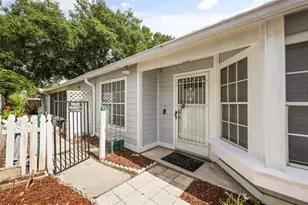 106 Lamplighter Dr, Sanford, FL 32771 - Photo 5