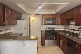 2247 Wautoma Pl, Orlando, FL 32818 - Photo 9