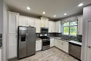 250 Rustic Loop, Sanford, FL 32771 - Photo 7