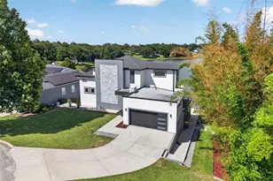 3059 S Lakeshore Ct, Eustis, FL 32726 - Photo 3