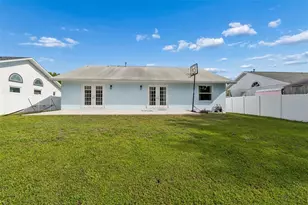 1898 76th Pl N, Saint Petersburg, FL 33702 - Photo 23