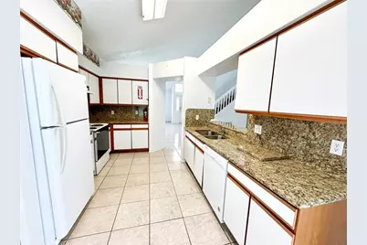 2519 Chatham Circle, Kissimmee, FL 34746 - Photo 9