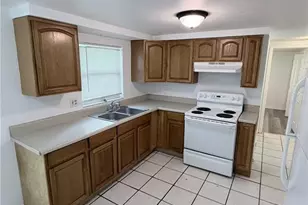 21377 Campbell Dr, Brooksville, FL 34601 - Photo 5