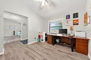890 Mendoza Dr, Orlando, FL 32825 - Photo 11