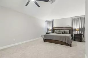 242 Blue Water St, Eustis, FL 32736 - Photo 13