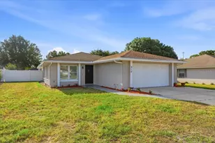 912 E Heron Cir, Winter Haven, FL 33884 - Photo 3