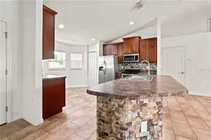 650 Hidden Lakes Ct, Haines City, FL 33844 - Photo 9