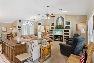 390 Smith St, Oviedo, FL 32765 - Photo 9