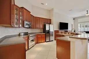 8552 Keswick Pointe Dr, Orlando, FL 32829 - Photo 9
