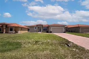 446 Cinnamon Dr, Kissimmee, FL 34759 - Photo 1
