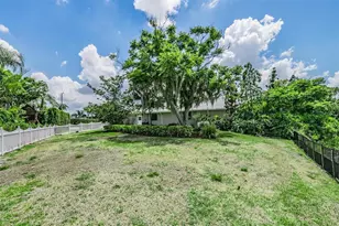 3817 Nicholas Ct, Tarpon Springs, FL 34688 - Photo 15