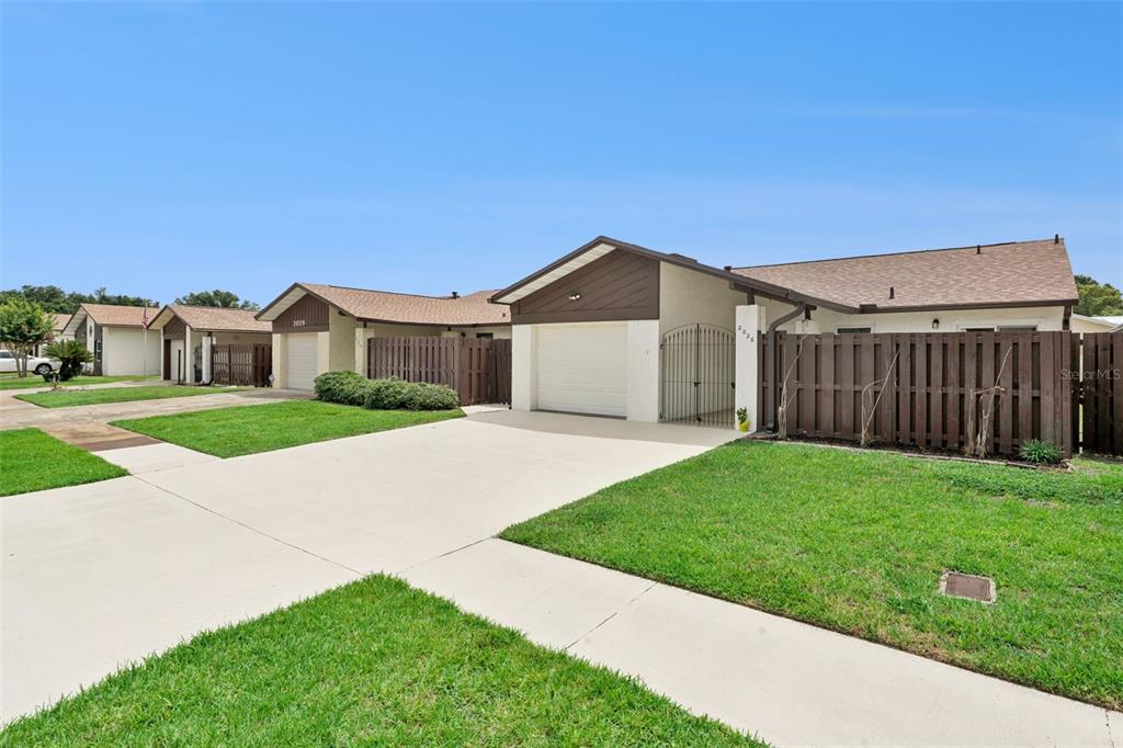 2026 Kings Crossing SW - 2026 Kings Crossing SW, Winter Haven, FL 33880 Luxury Property | Jose Angel Pina