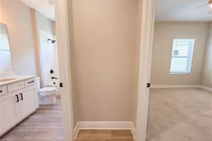10710 Falling Leaf Ct, Parrish, FL 34219 - Photo 23