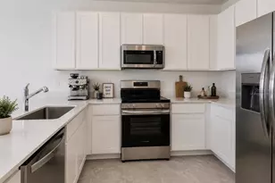 3227 Laurent Loop, Davenport, FL 33837 - Photo 5