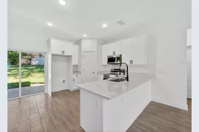 922 N Fairbairn Drive, Deltona, FL 32725 - Photo 13
