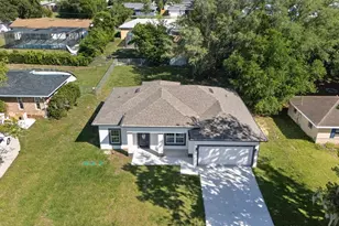 922 N Fairbairn Dr, Deltona, FL 32725 - Photo 3
