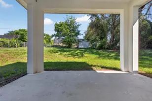 922 N Fairbairn Dr, Deltona, FL 32725 - Photo 31