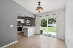 648 Floridian Dr, Kissimmee, FL 34758 - Photo 5