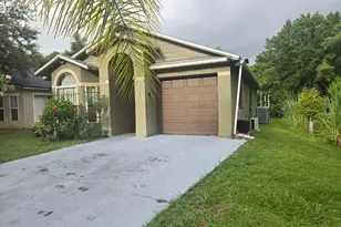 679 Midori St, Orlando, FL 32811 - Photo 1